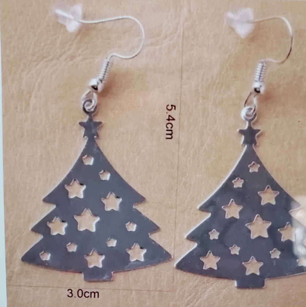 A Girl Thing Silver Christmas Tree Earrings